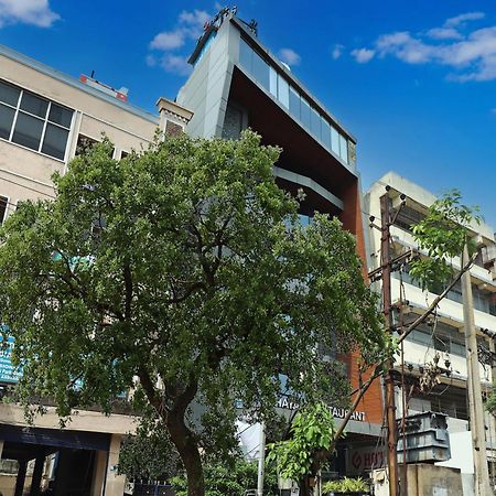Отель Super Townhouse Rcc Lamps Вишакхапатнам Экстерьер фото