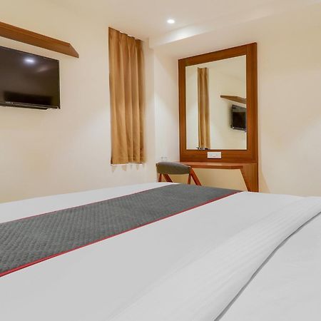 Отель Super Townhouse Rcc Lamps Вишакхапатнам Экстерьер фото